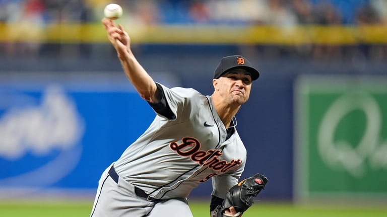 Detroit Tigers starting pitcher Jack Flaherty delivers to the Tampa...