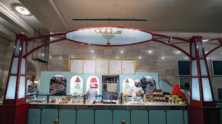 Wonderen Stroopwafels recently opened in the Grand Central Terminal Dining...