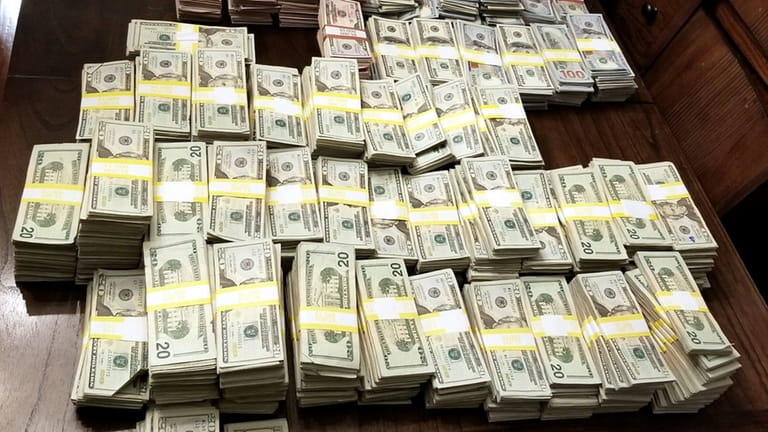 Police seized $900,000 in cash in connection with the Wild...