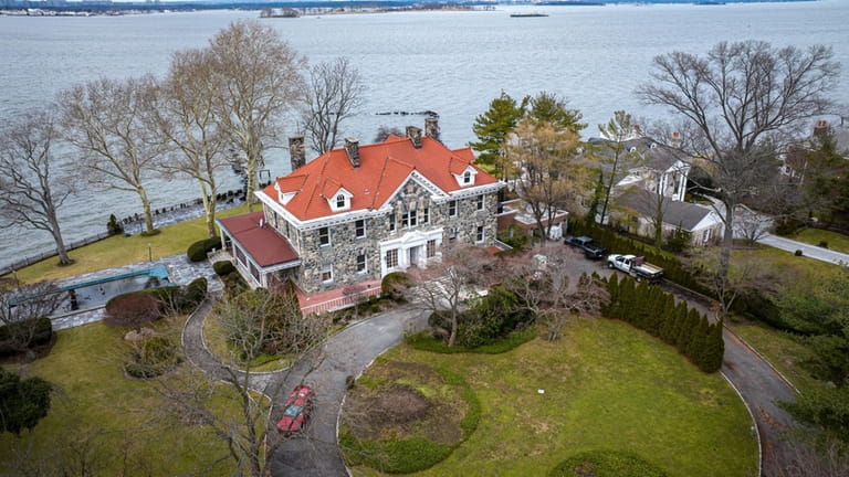 50 Pond Road in Kings Point features open-water views.