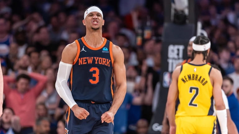 New York Knicks’ Josh Hart react late in the 4th...