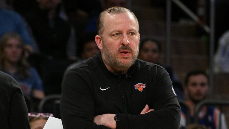 Knicks head coach Tom Thibodeau looks on against the Chicago...