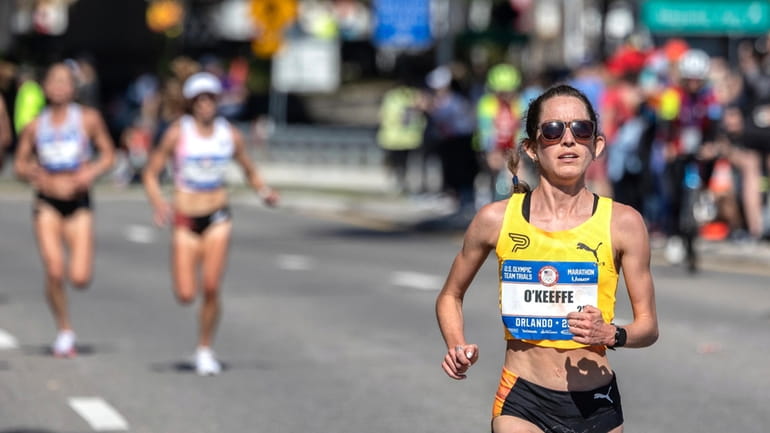 Fiona O'Keeffe extends her lead during the U.S. Olympic marathon...