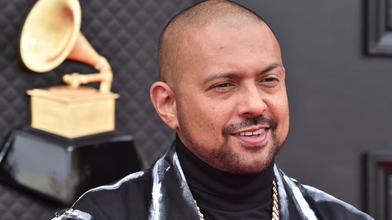 Sean Paul arrives at the 64th Annual Grammy Awards at...