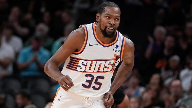 SOURCE SPORTS: Kevin Durant Wants to Join New Ownership Group of the  Washington Commanders - The Source