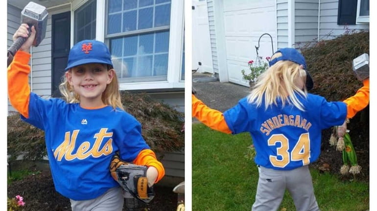 Mets fans across LI show team spirit with Halloween costumes - Newsday