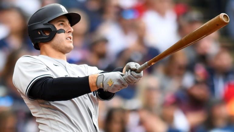 Anthony Rizzo a late scratch from Yankees' lineup with lower back stiffness  - Newsday