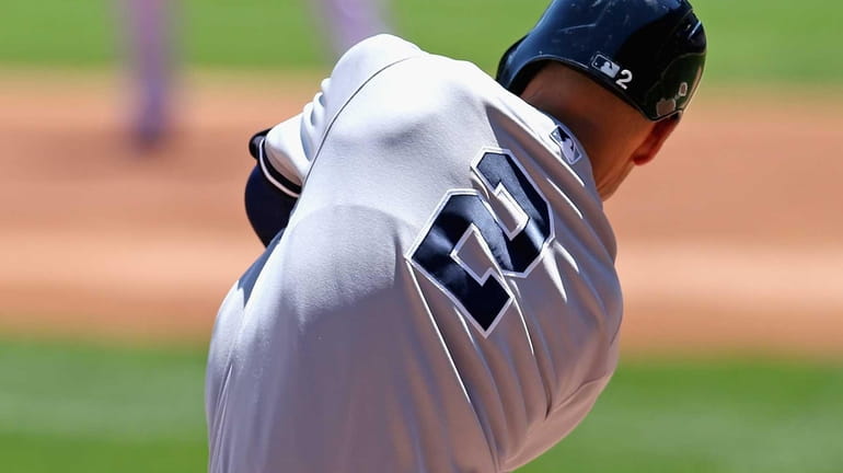 Derek Jeter's jersey tops list of most popular MLB jerseys before