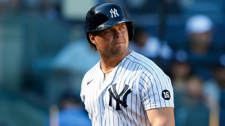 Luke Voit placed on injured list with left knee soreness - Newsday
