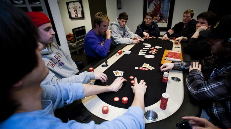 The Essential Basics on Buying a Poker Chip Set - Gifts for Card Players