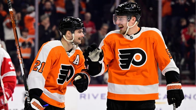 Owen Tippett of the Philadelphia Flyers celebrates his second
