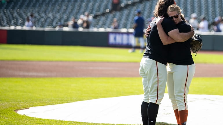 The Jon Singleton Home Run Becomes an Incredible Family Found Story Amid a  Justin Verlander Jersey Run and a Lost Shohei