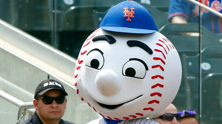 Voorgevoel schroot Papa Wear a Mets hat, get free stuff on the team's Amazin' Day on March 25 -  Newsday