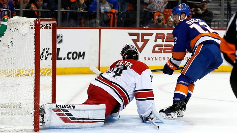 NHL playoffs 2019: Josh Bailey's OT goal pushes Islanders to Game