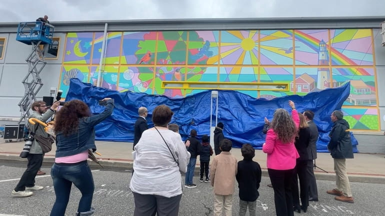 The Long Island Children’s Museum unveils a new mural on...