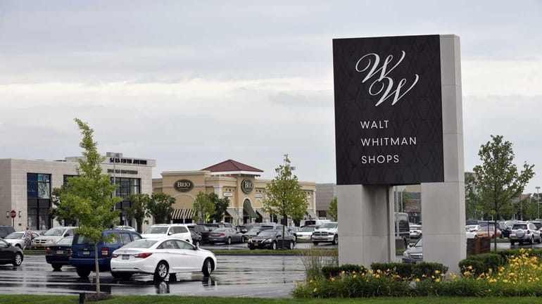 Walt Whitman Shops - Shopping Mall in Huntington Station