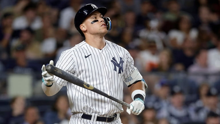 Yankees Notebook: Aaron Judge doesn't start, pinch-hits vs. Astros