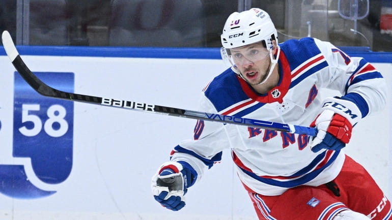 Igor Shesterkin pulled, Rangers outplayed in home loss to