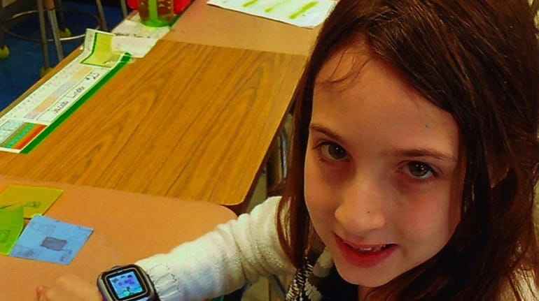 Kidsday reporter Faith Brucculeri says her smartwatch has different games...