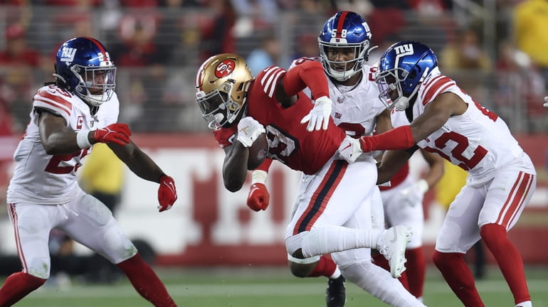 Giants keep it close until second half in Thursday night loss to 49ers -  Newsday