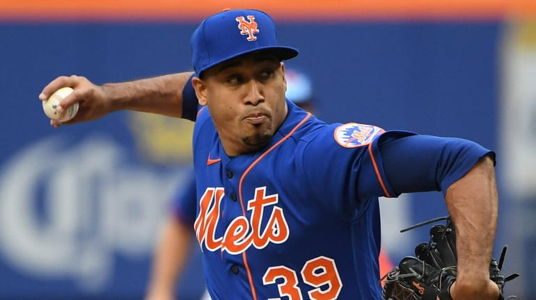 Do you want to see Edwin Diaz pitch for the Mets in 2023?, The Mets Pod