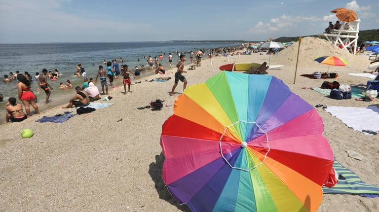 Hundreds of beachgoers came to Sunken Meadow State Park.
