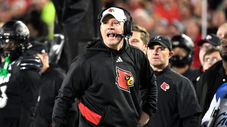 Louisville-Miami preview: Cards shoot for yet another ACC road win