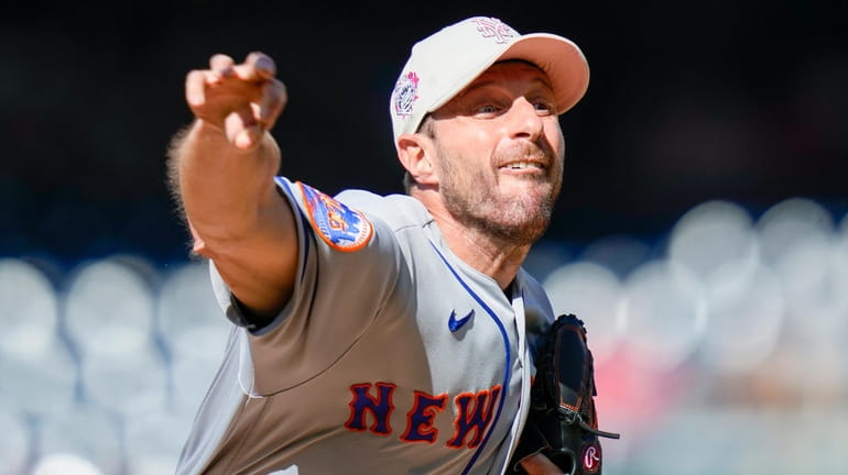 Max Scherzer much better as Mets split doubleheader with Nationals