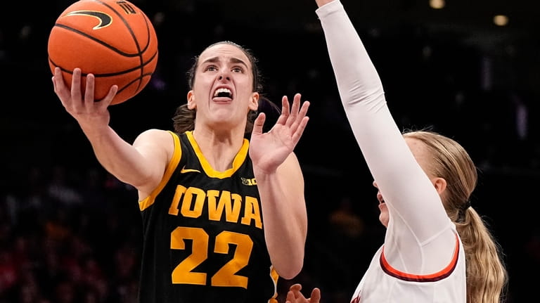 Caitlin Clark scores 44 points as No. 3 Iowa holds off No. 8 Virginia ...