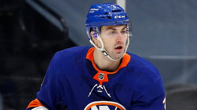Adam Pelech - Game Worn Home Jersey - 2016-17 Season - New York Islanders -  NHL Auctions