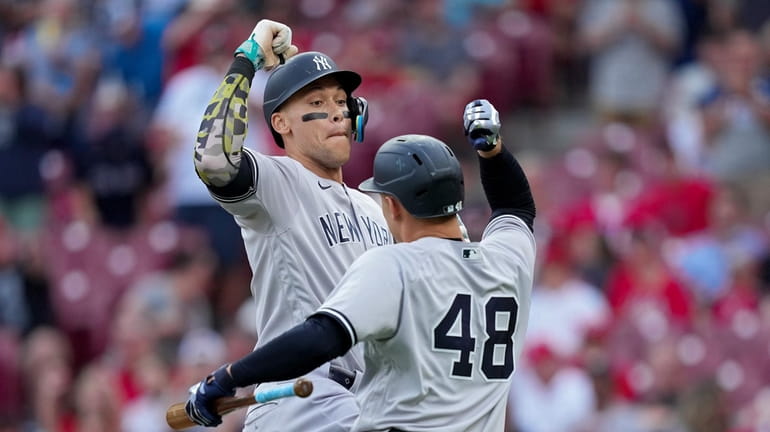 Aaron Judge, Anthony Rizzo homer as Yankees stay hot to beat Reds - Newsday