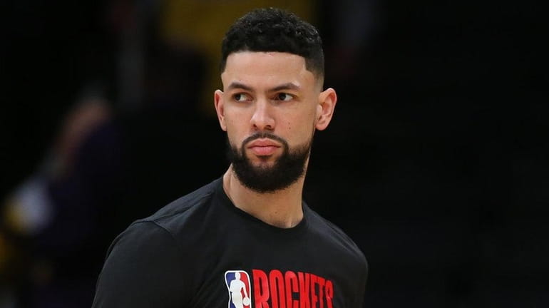 Austin Rivers looks back before the Rockets-Lakers game on Feb....