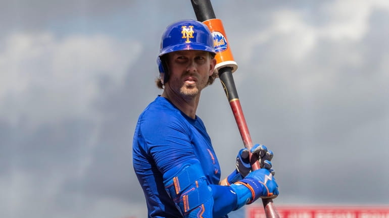 WATCH: Jeff McNeil's Little League home run turns Mets' Saturday