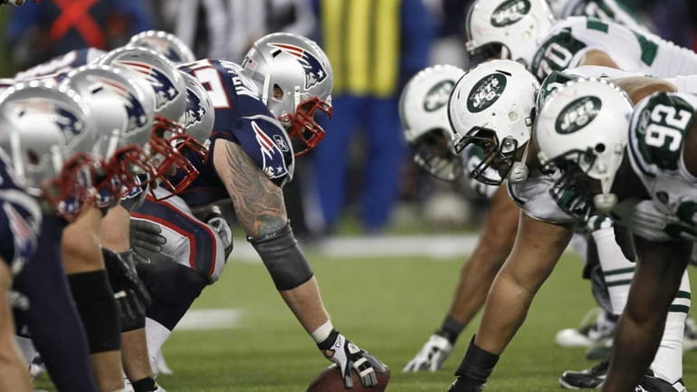 The Patriots and the Jets at the line of scrimmage...