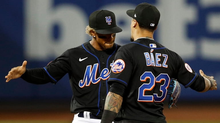 Mets look like a playoff team in Subway Series Game 1 rout of
