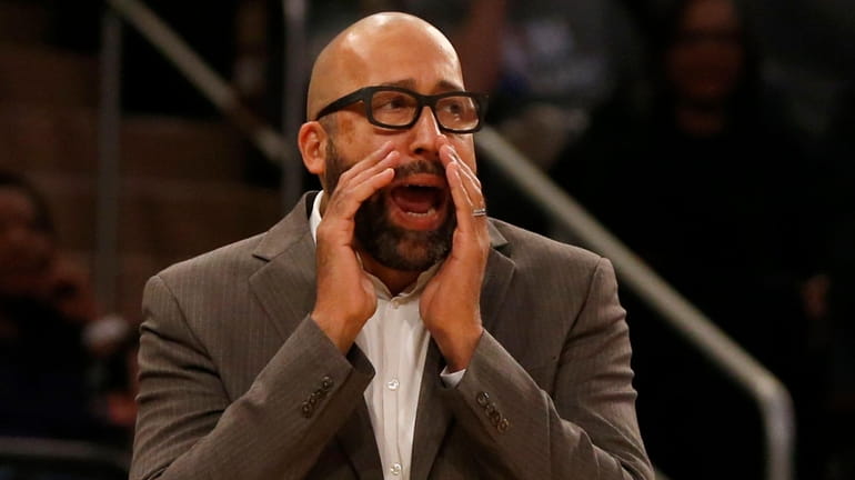 Knicks head coach David Fizdale reacts in the second half...