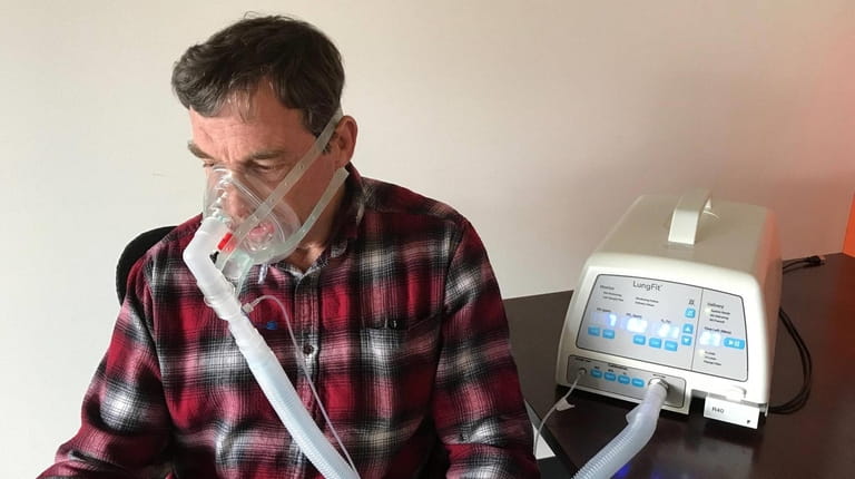 Beyond Air's device delivers nitric oxide to the lungs. 