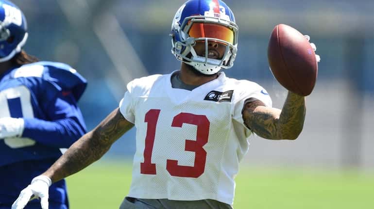 New York Giants wide receiver Odell Beckham makes a one-handed...