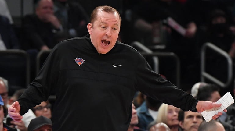 Knicks head coach Tom Thibodeau reacts during the second half...