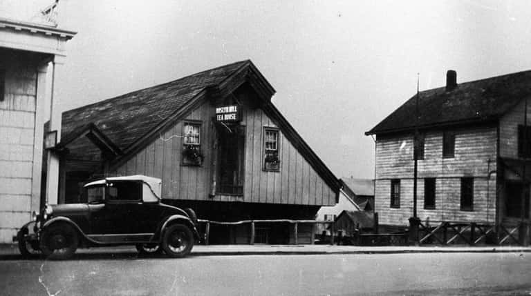 Roslyn Grist Mill circa 1925.