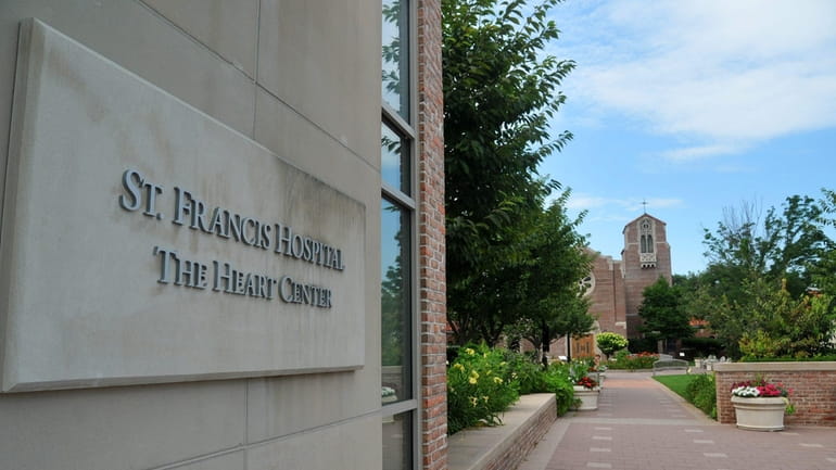 St. Francis Hospital & Heart Center in Flower Hill