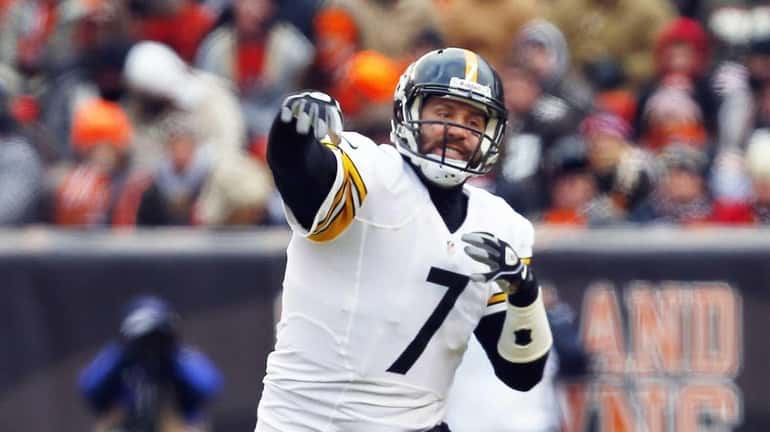 Pittsburgh Steelers quarterback Ben Roethlisberger throws to a receiver against...