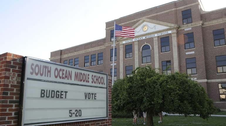 South Ocean Avenue Middle School in Patchogue posts a reminder...