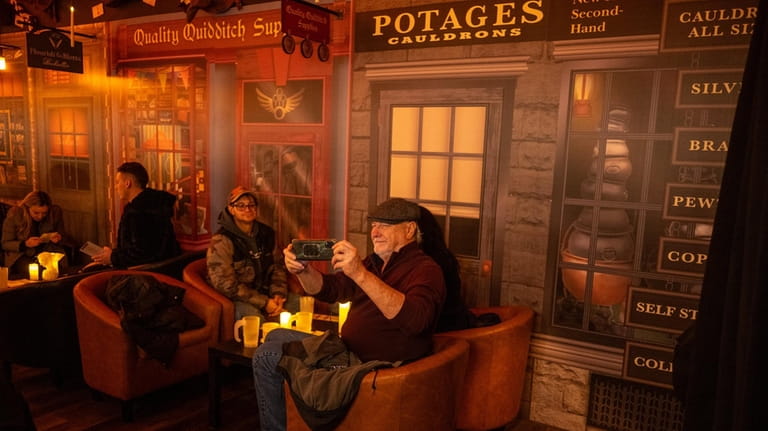 Patrons, muggles and wizards enjoy the Hogwarts Hall Pop Up...