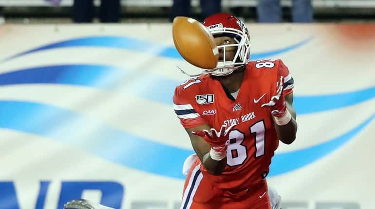 Seawolves wide receiver Delante Hellams Jr. can't hold onto the pass...