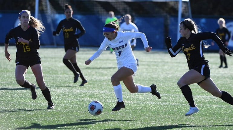 Hofstra's Sabrina Bryan controls the ball during a first-round NCAA...