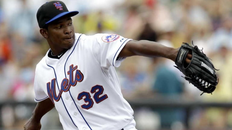 Mets prospect Jenrry Mejia has a torn MCL in his...