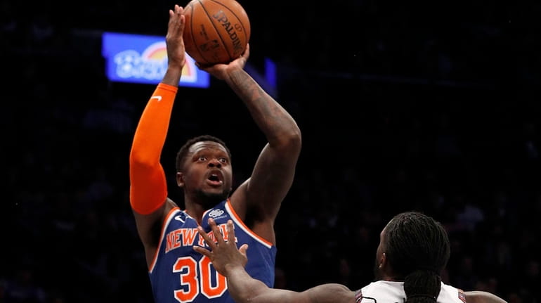 Julius Randle led the Knicks with 33 points in their...