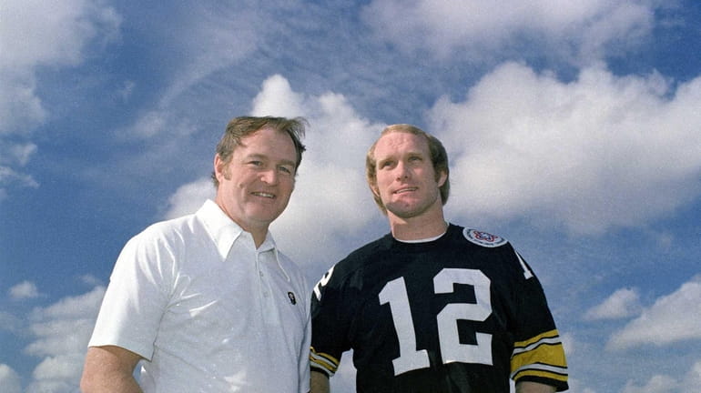 Pittsburgh Steelers head coach Chuck Noll, left, and quarterback Terry...