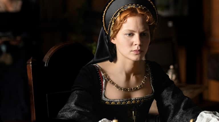 Elizabeth (Alicia von Rittberg) in "Becoming Elizabeth."